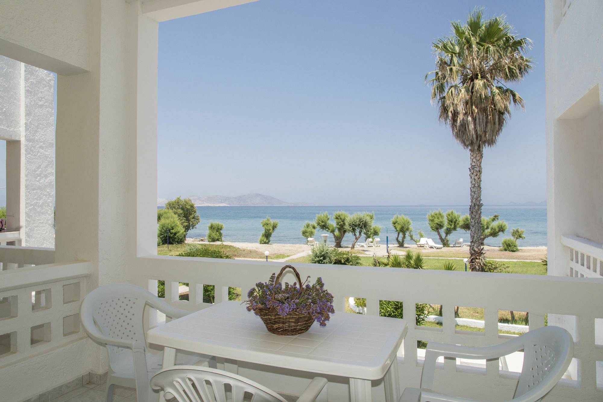 Byron Apartments Tigaki Екстериор снимка