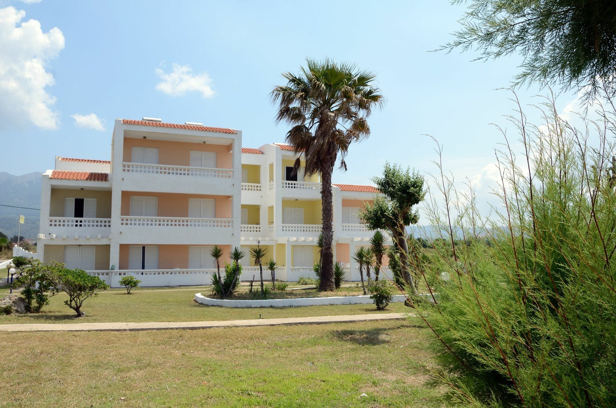 Byron Apartments Tigaki Екстериор снимка