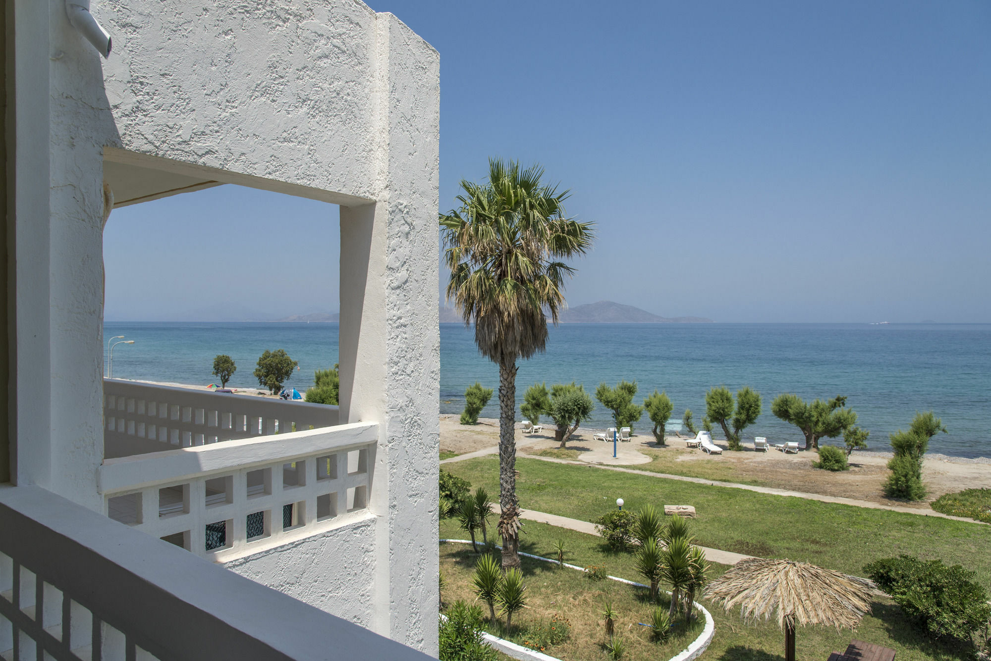 Byron Apartments Tigaki Екстериор снимка